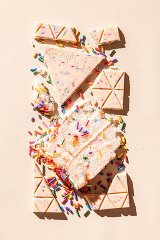 CAKE and Sprinkles Chocolate Bar