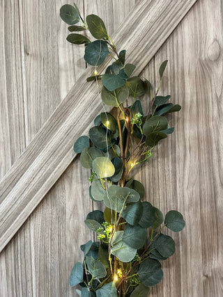 70"Lighted Artificial Grey green Eucalyptus Garland seeded