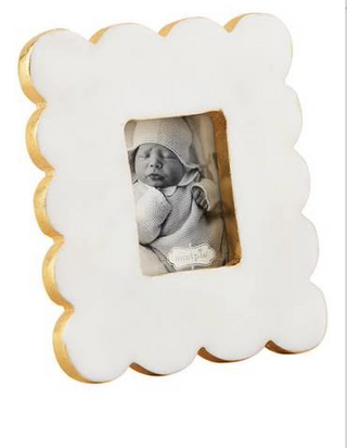 Scallop Marble Frame