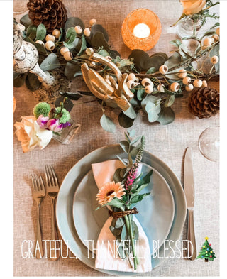 70"Lighted Artificial Grey green Eucalyptus Garland seeded