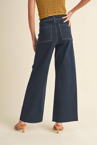 Stretched Indigo Denim Jeans